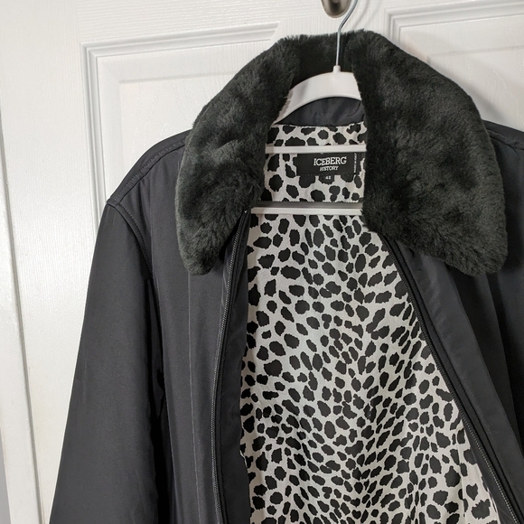 Vintage Iceberg History Embroidered 101 Dalmatians Disney Coat Size 42(M/L) RARE - Picture 8 of 13